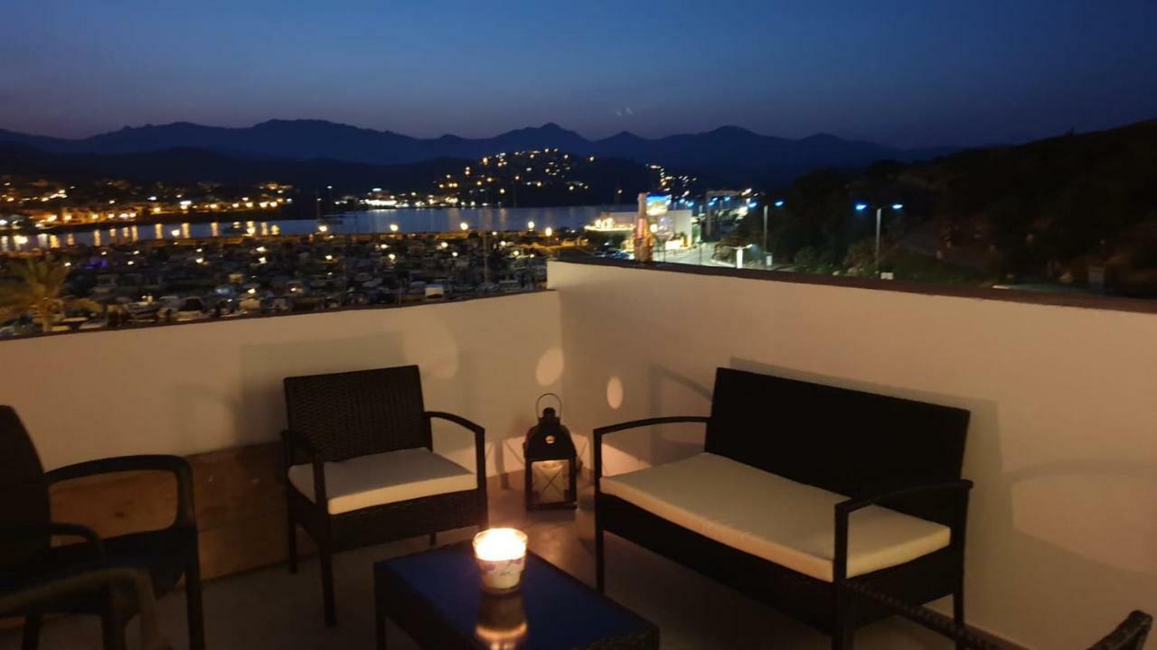 Appartamento Port De Llanca , La Miranda Esterno foto