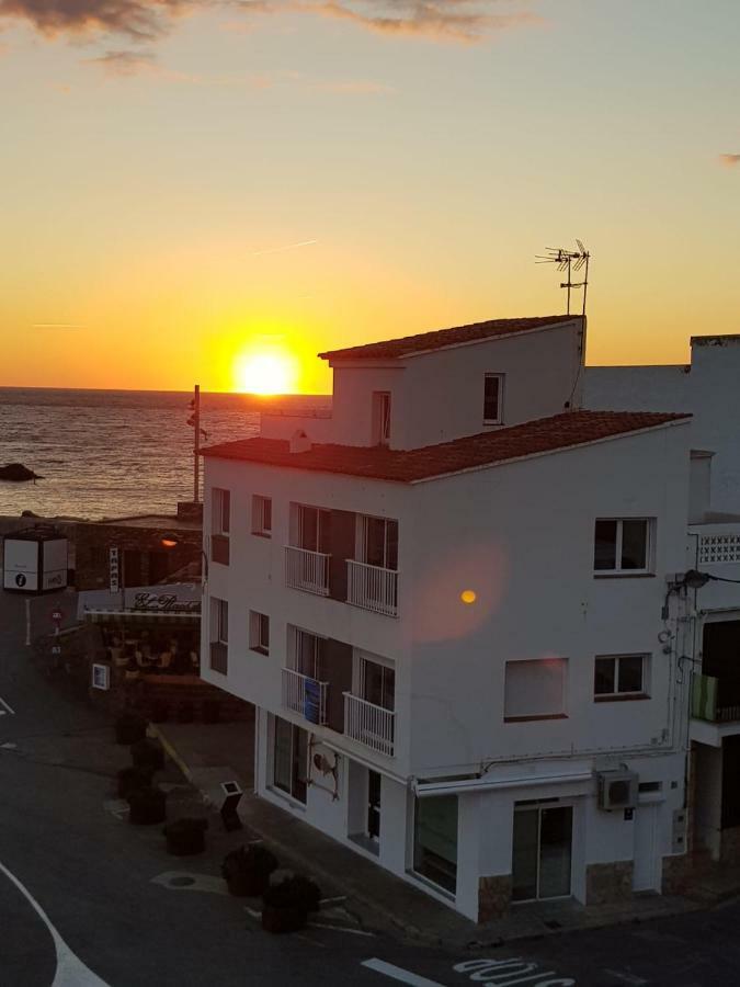 Appartamento Port De Llanca , La Miranda Esterno foto