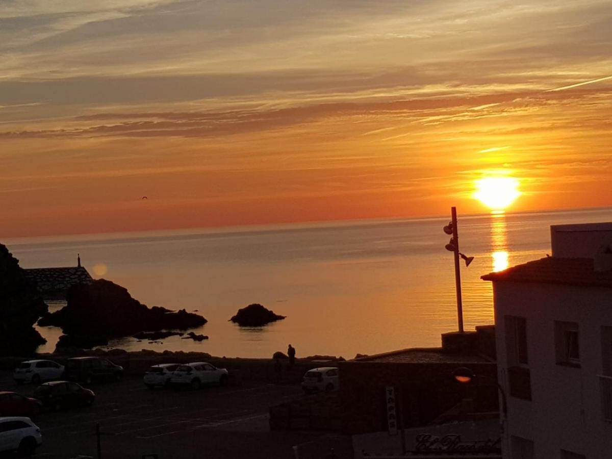 Appartamento Port De Llanca , La Miranda Esterno foto