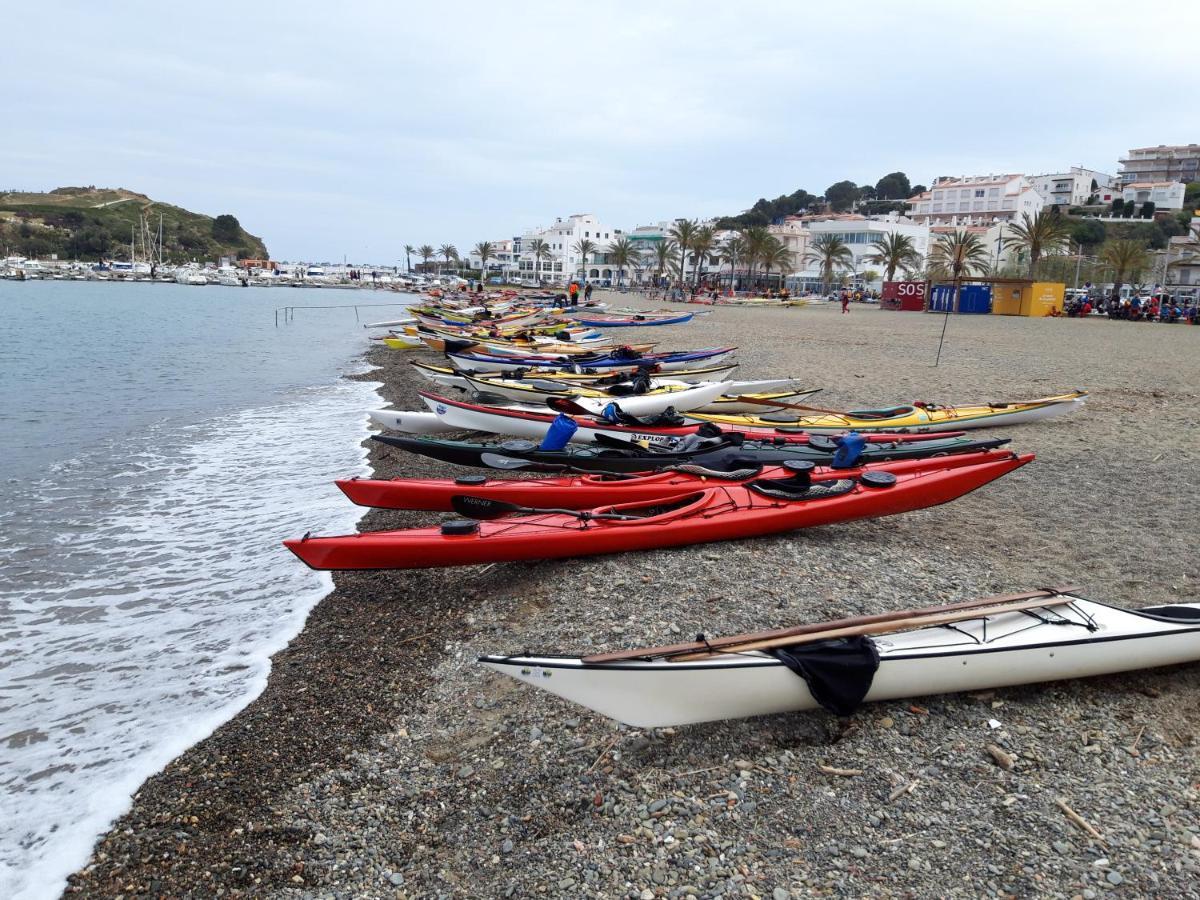 Appartamento Port De Llanca , La Miranda Esterno foto